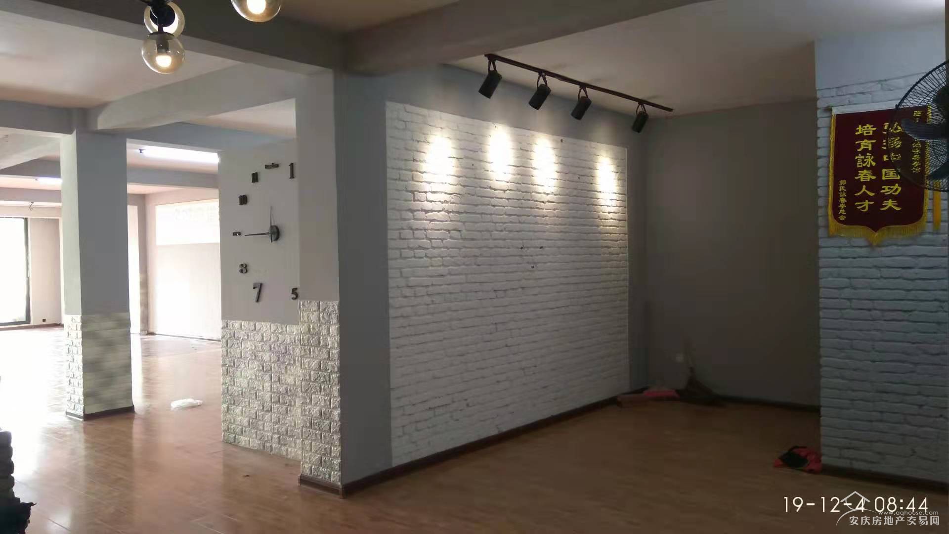 出租迎江區(qū)宜城路夏華商住樓寫字樓配套